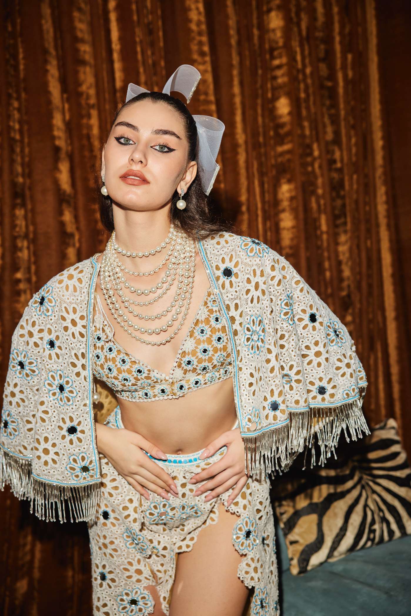 Crochet Tie Up
Crop With Turquoise
Beads, Mirrors And Pearls