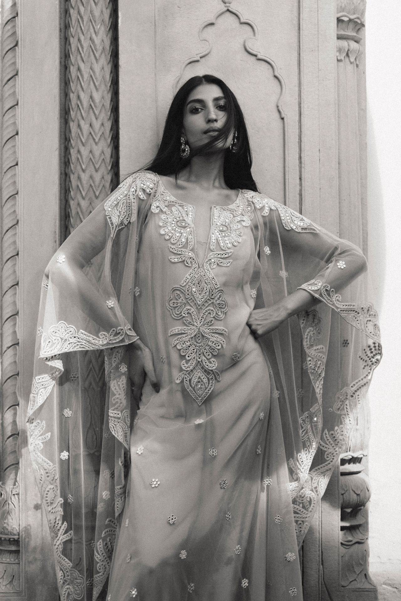 Nude multicolour mirror-embroidered flowy kaftan